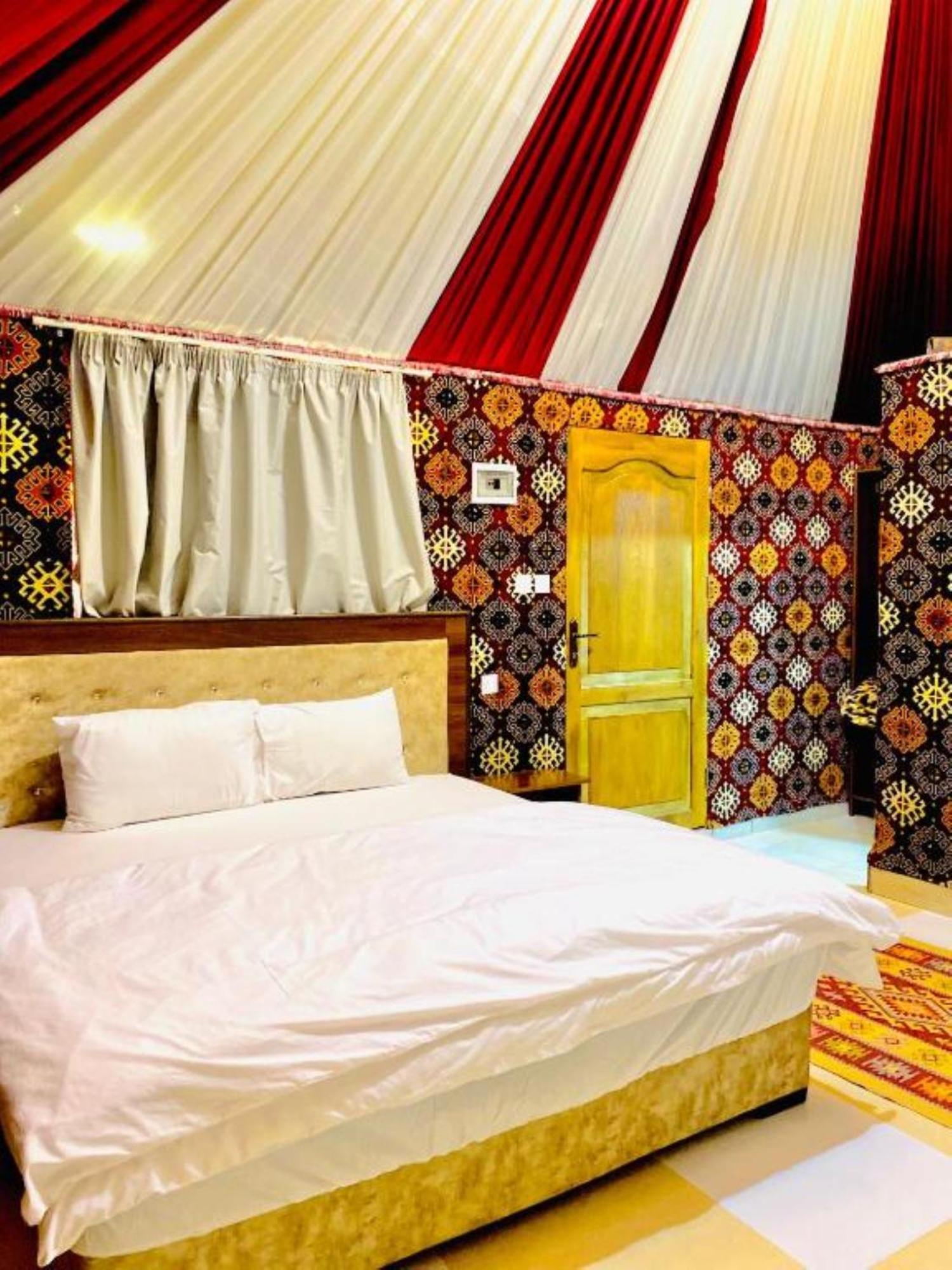Bed and Breakfast Calm Camp Wadi Rum Exterior foto